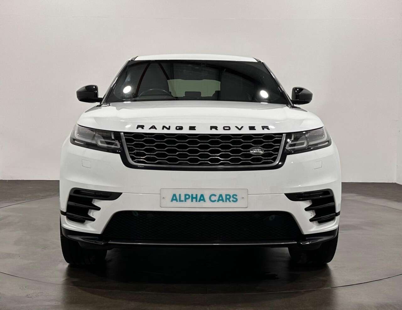 2018 LAND ROVER RANGE ROVER VELAR 2018 LAND ROVER RANGE ROVER VELAR