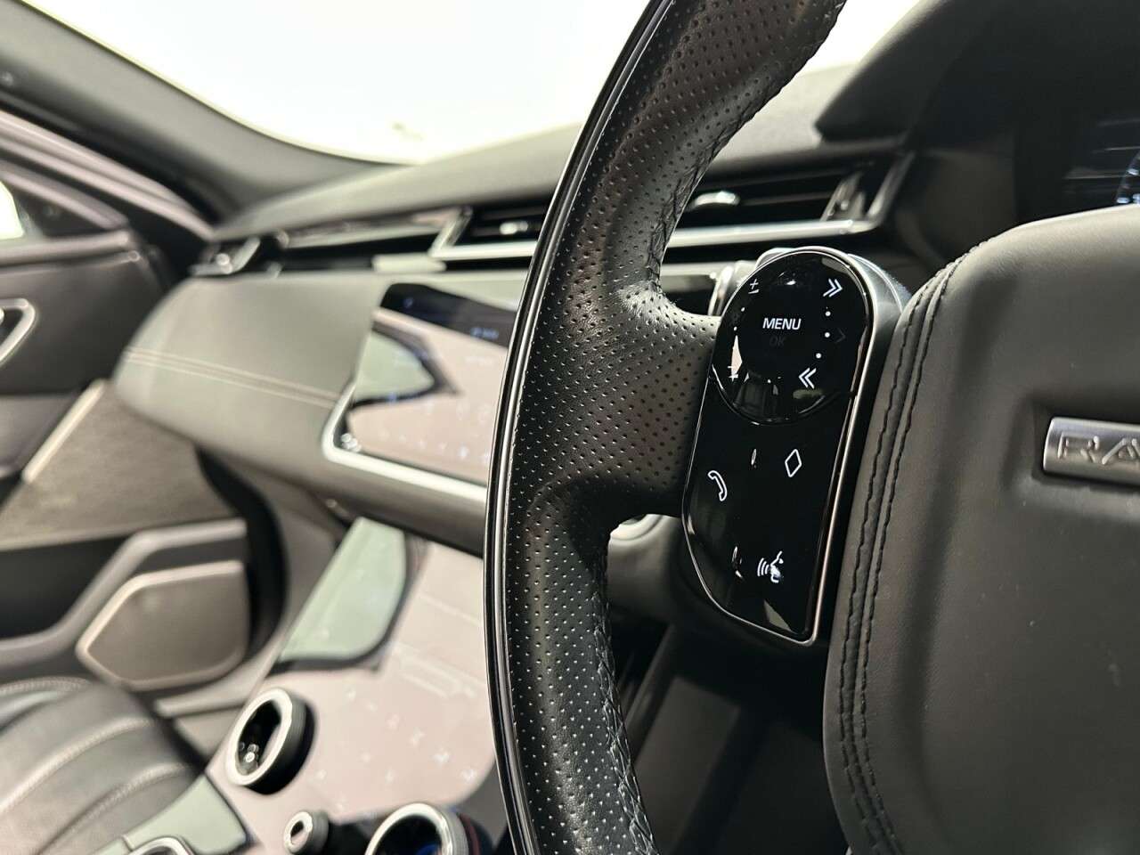 2018 LAND ROVER RANGE ROVER VELAR 2018 LAND ROVER RANGE ROVER VELAR