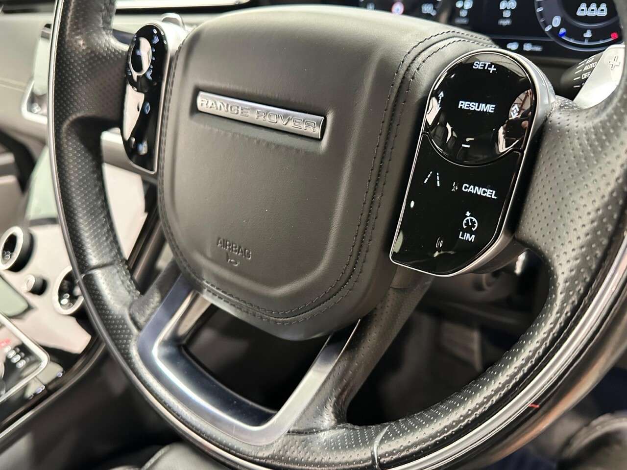 2018 LAND ROVER RANGE ROVER VELAR 2018 LAND ROVER RANGE ROVER VELAR