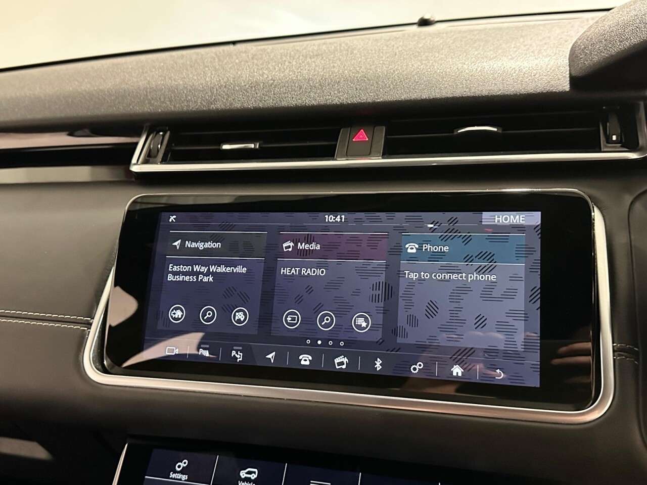 2018 LAND ROVER RANGE ROVER VELAR 2018 LAND ROVER RANGE ROVER VELAR