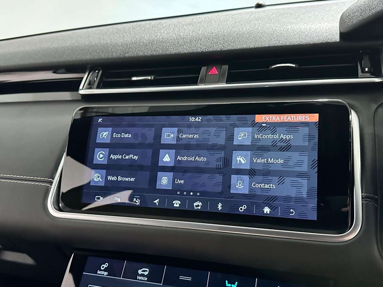 2018 LAND ROVER RANGE ROVER VELAR 2018 LAND ROVER RANGE ROVER VELAR