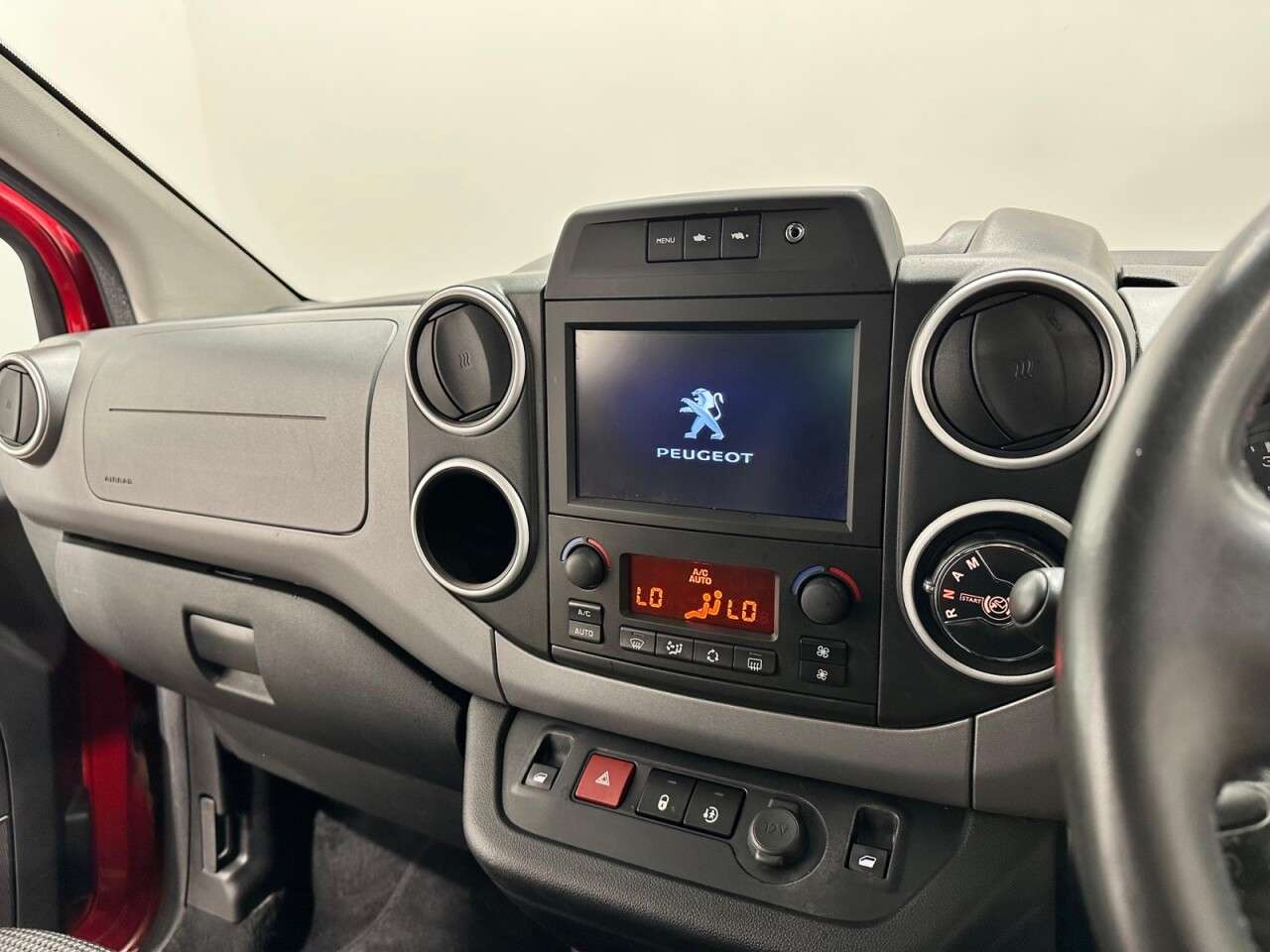 2018 PEUGEOT PARTNER TEPEE 2018 PEUGEOT PARTNER TEPEE