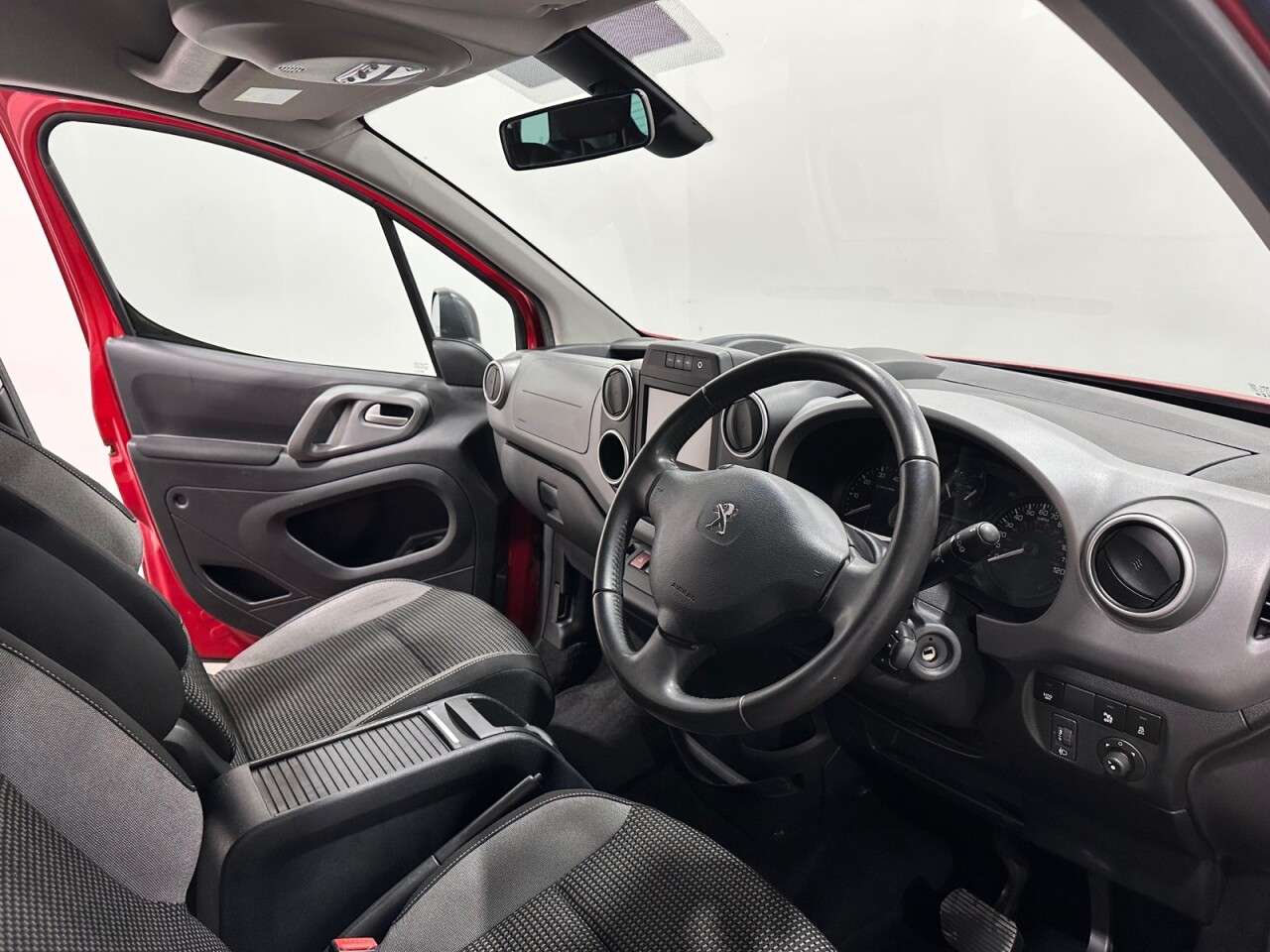 2018 PEUGEOT PARTNER TEPEE 2018 PEUGEOT PARTNER TEPEE