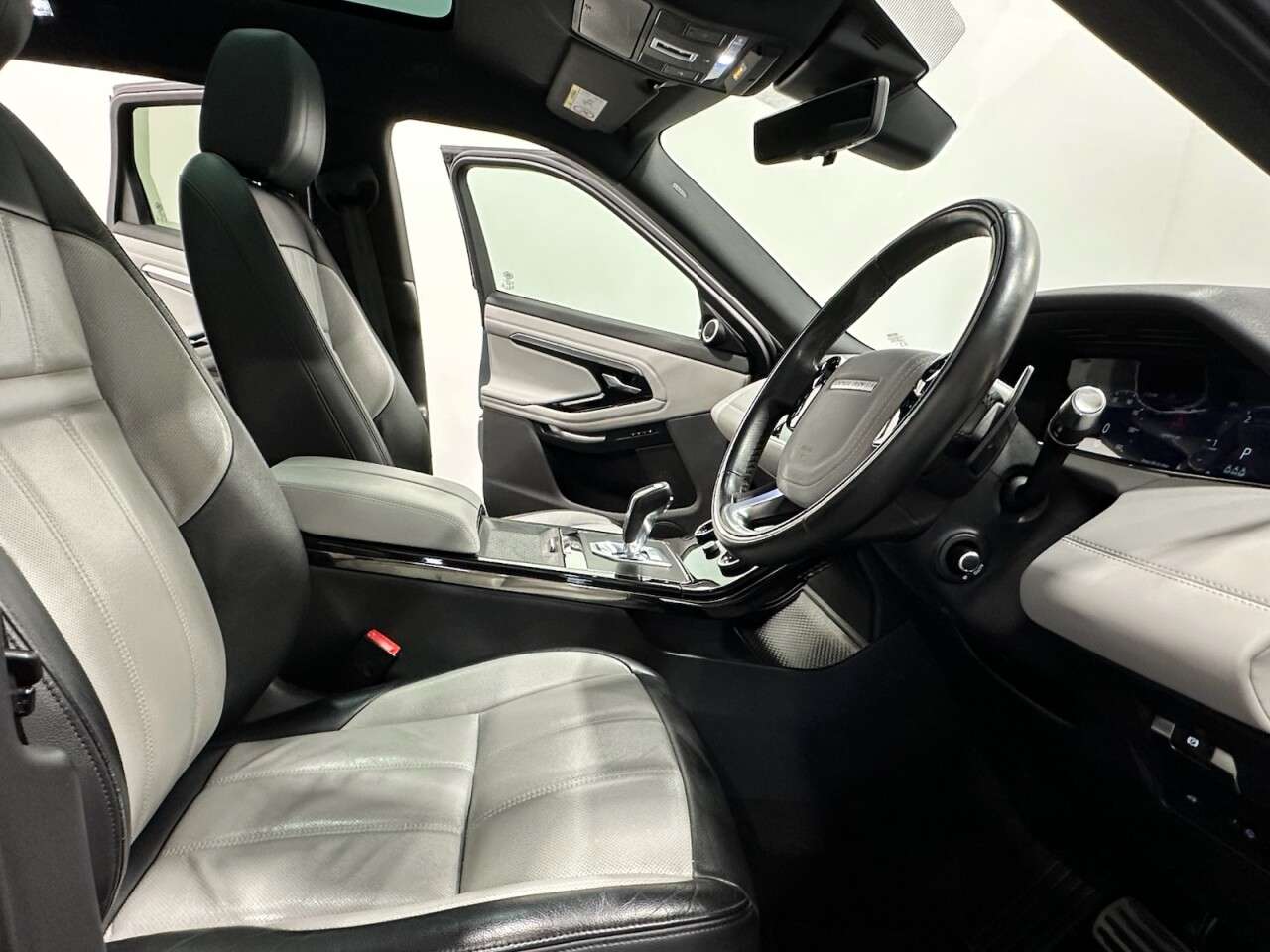 2019 LAND ROVER RANGE ROVER EVOQUE 2019 LAND ROVER RANGE ROVER EVOQUE