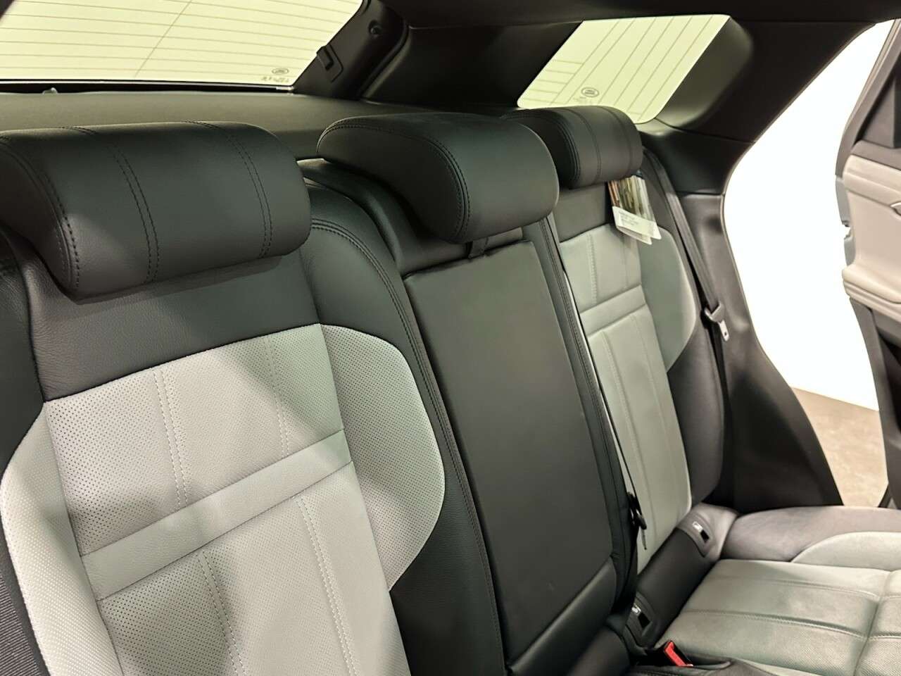 2019 LAND ROVER RANGE ROVER EVOQUE 2019 LAND ROVER RANGE ROVER EVOQUE