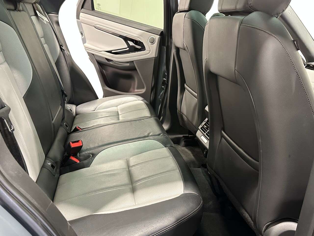 2019 LAND ROVER RANGE ROVER EVOQUE 2019 LAND ROVER RANGE ROVER EVOQUE
