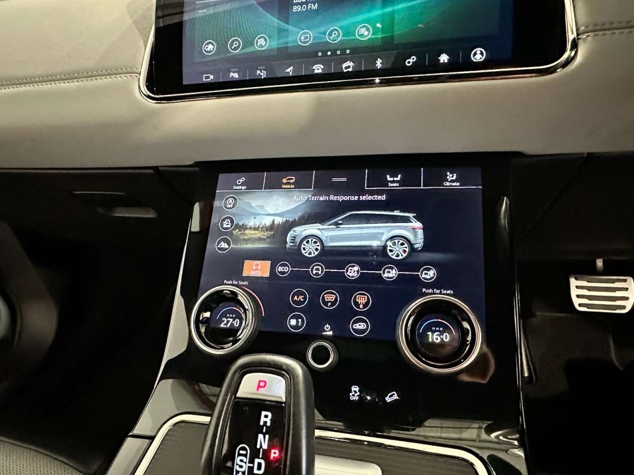 2019 LAND ROVER RANGE ROVER EVOQUE 2019 LAND ROVER RANGE ROVER EVOQUE