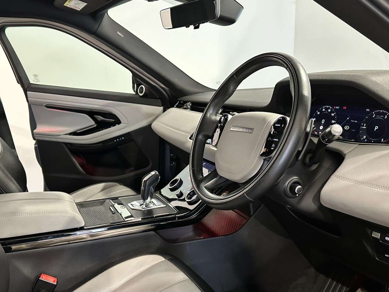 2019 LAND ROVER RANGE ROVER EVOQUE 2019 LAND ROVER RANGE ROVER EVOQUE