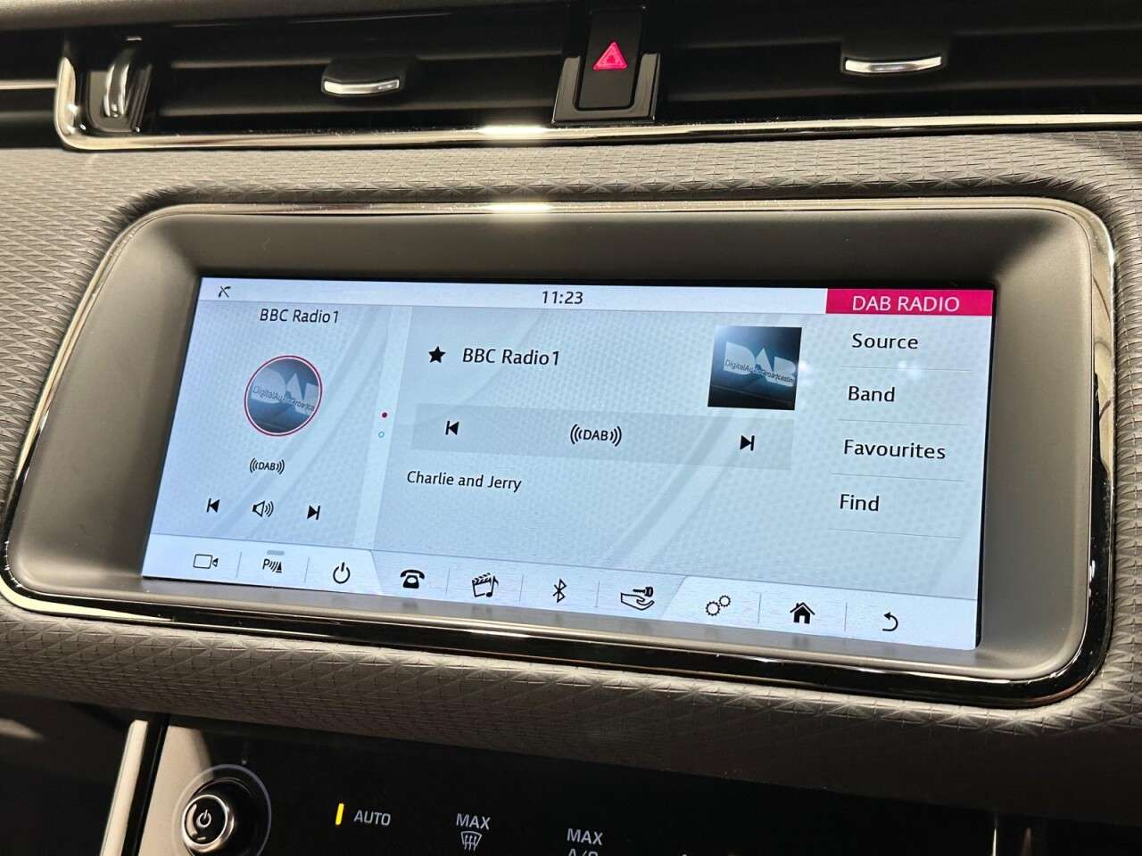2019 LAND ROVER RANGE ROVER EVOQUE 2019 LAND ROVER RANGE ROVER EVOQUE