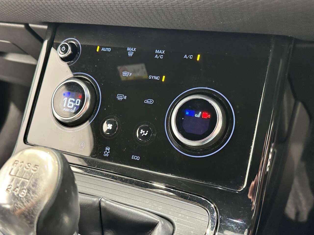 2019 LAND ROVER RANGE ROVER EVOQUE 2019 LAND ROVER RANGE ROVER EVOQUE