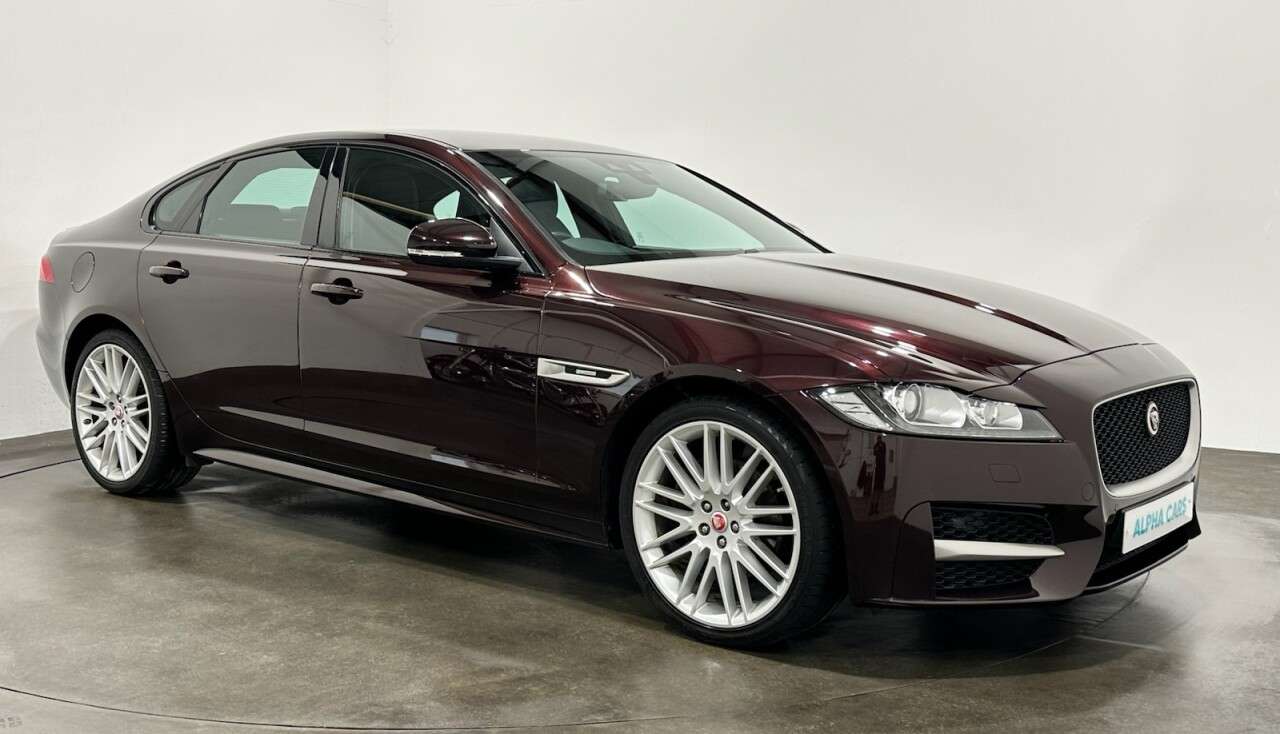 A 2017 JAGUAR XF 2.0d R-Sport Saloon 4dr Diesel Auto Euro 6 (s/s) (180 ps) Rossello Red Meta A 2017 JAGUAR XF 2.0d R-Sport Saloon 4dr Diesel Auto Euro 6 (s/s) (180 ps) Rossello Red Meta