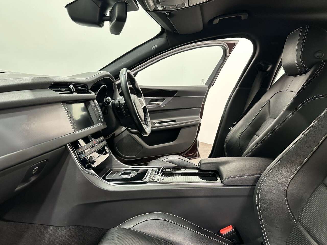 2017 JAGUAR XF 2017 JAGUAR XF