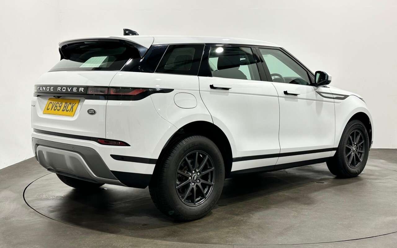 A 2019 LAND ROVER RANGE ROVER EVOQUE 2.0 D150 SUV 5dr Diesel Manual FWD Euro 6 (s/s) (150 ps) A 2019 LAND ROVER RANGE ROVER EVOQUE 2.0 D150 SUV 5dr Diesel Manual FWD Euro 6 (s/s) (150 ps)