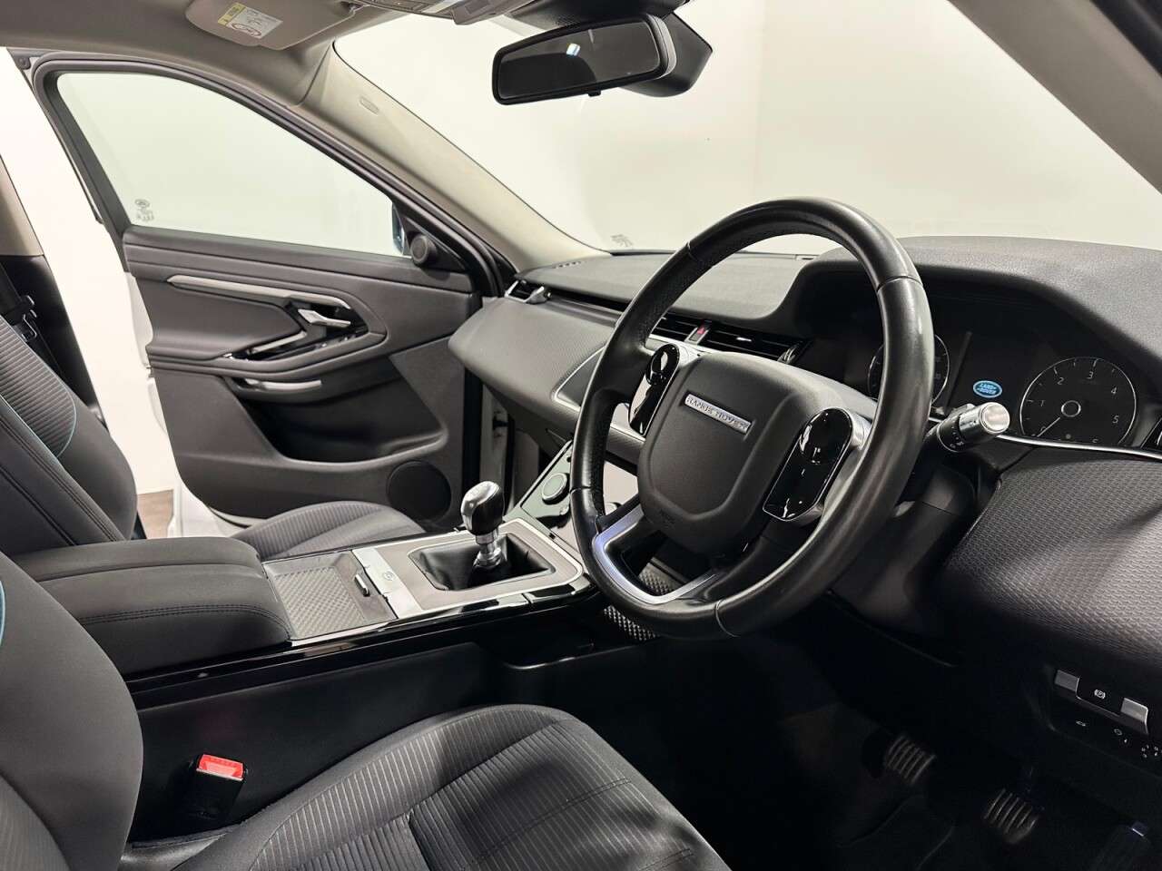 2019 LAND ROVER RANGE ROVER EVOQUE 2019 LAND ROVER RANGE ROVER EVOQUE