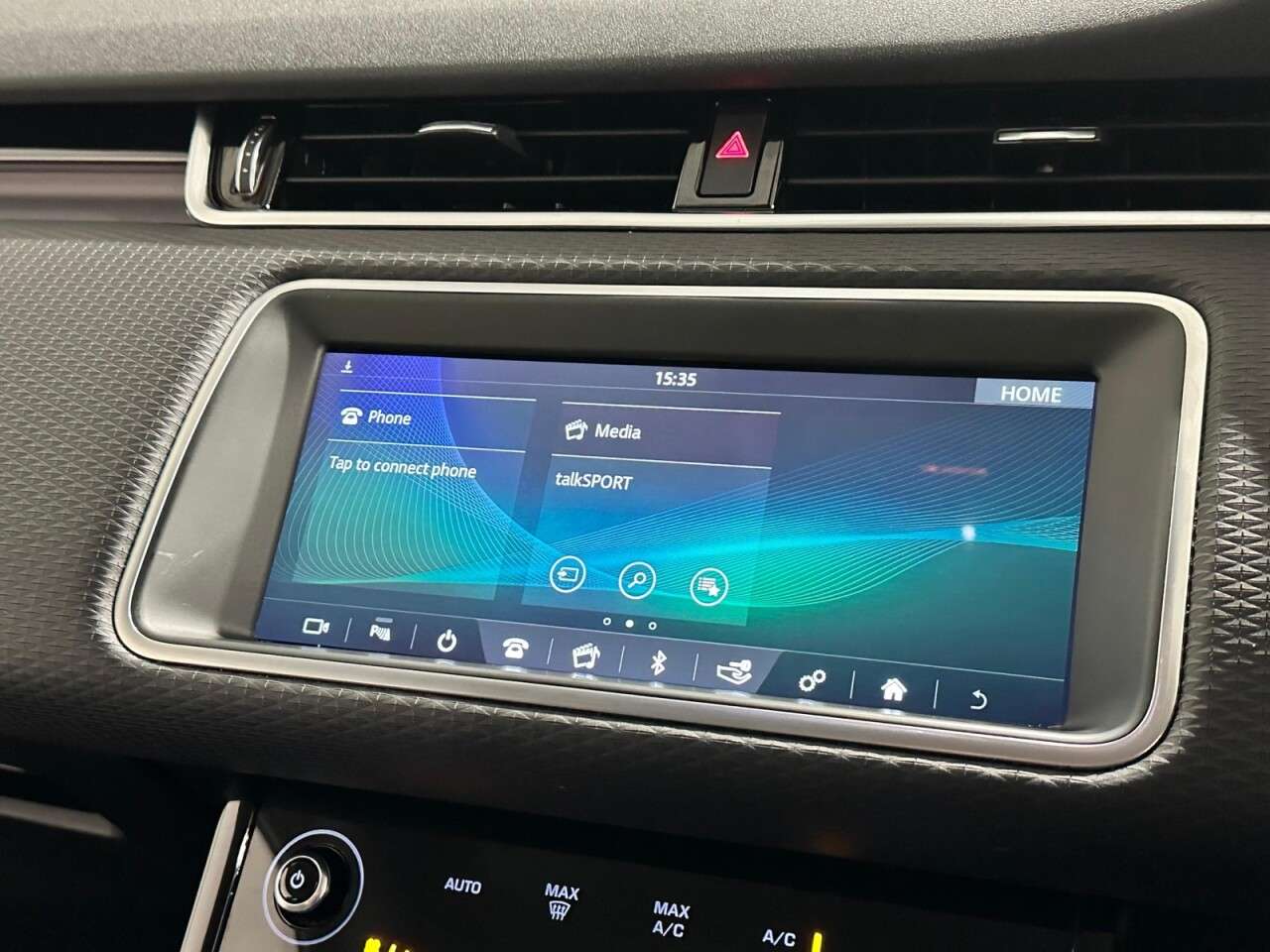 2019 LAND ROVER RANGE ROVER EVOQUE 2019 LAND ROVER RANGE ROVER EVOQUE