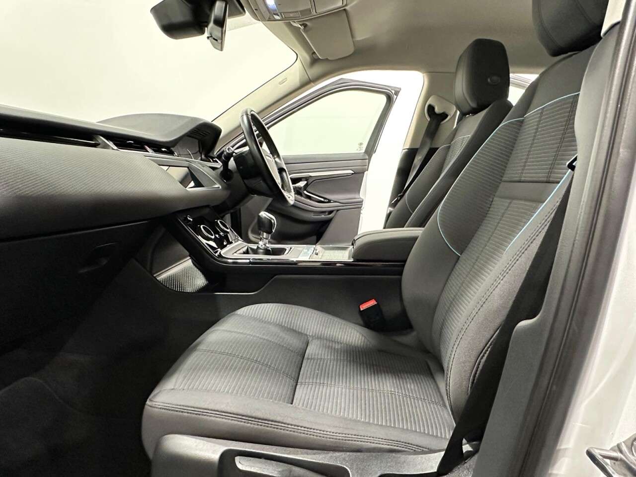 2019 LAND ROVER RANGE ROVER EVOQUE 2019 LAND ROVER RANGE ROVER EVOQUE