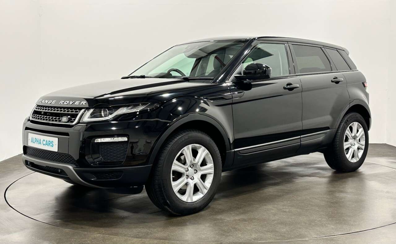 A 2019 LAND ROVER RANGE ROVER EVOQUE 2.0 eD4 SE Tech SUV 5dr Diesel Manual FWD Euro 6 (s/s) (150 ps) 1 Owner 211 A 2019 LAND ROVER RANGE ROVER EVOQUE 2.0 eD4 SE Tech SUV 5dr Diesel Manual FWD Euro 6 (s/s) (150 ps) 1 Owner 211