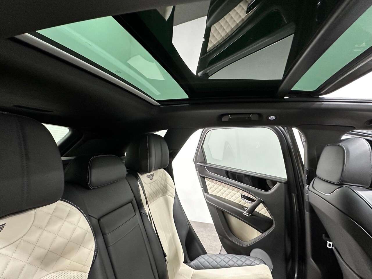 2018 BENTLEY BENTAYGA 2018 BENTLEY BENTAYGA
