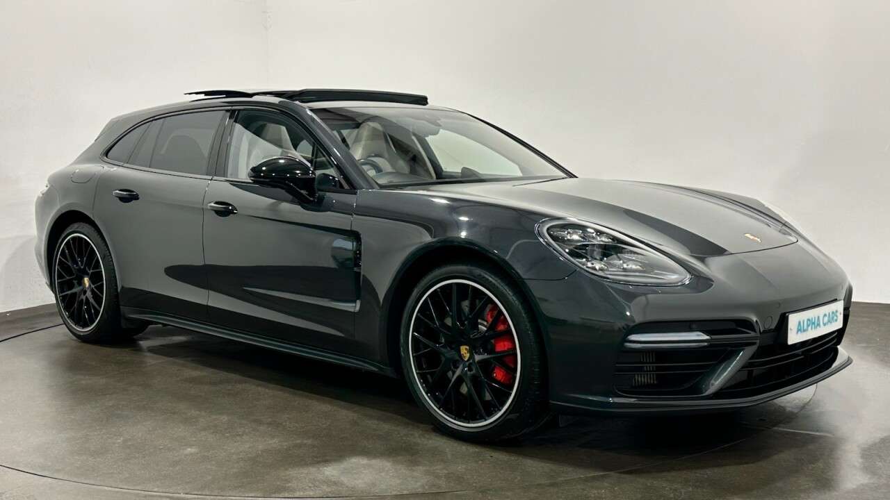 A 2017 PORSCHE PANAMERA 4.0T V8 Turbo Sport Turismo 5dr Petrol PDK 4WD Euro 6 (s/s) (550 ps) Sport A 2017 PORSCHE PANAMERA 4.0T V8 Turbo Sport Turismo 5dr Petrol PDK 4WD Euro 6 (s/s) (550 ps) Sport