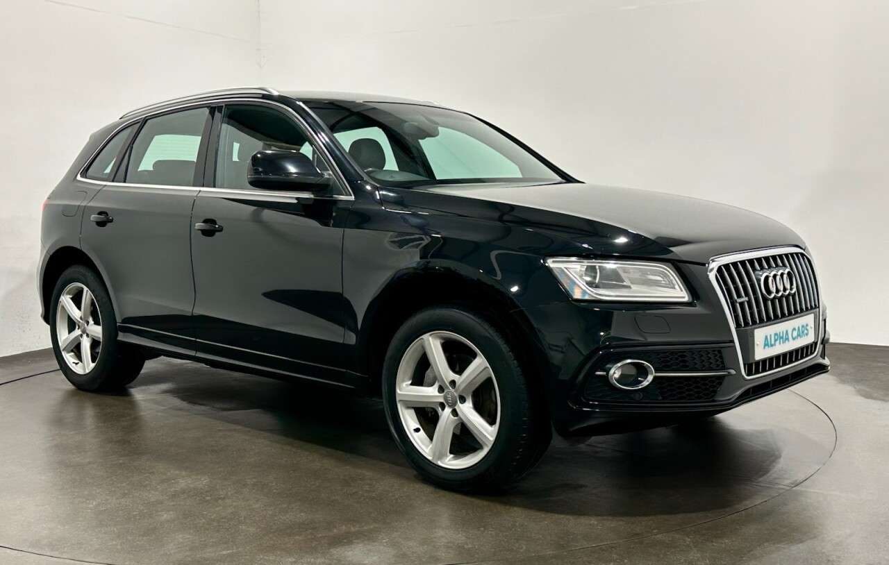 A 2013 AUDI Q5 2.0 TDI S line SUV 5dr Diesel Manual quattro Euro 5 (s/s) (177 ps) A 2013 AUDI Q5 2.0 TDI S line SUV 5dr Diesel Manual quattro Euro 5 (s/s) (177 ps)