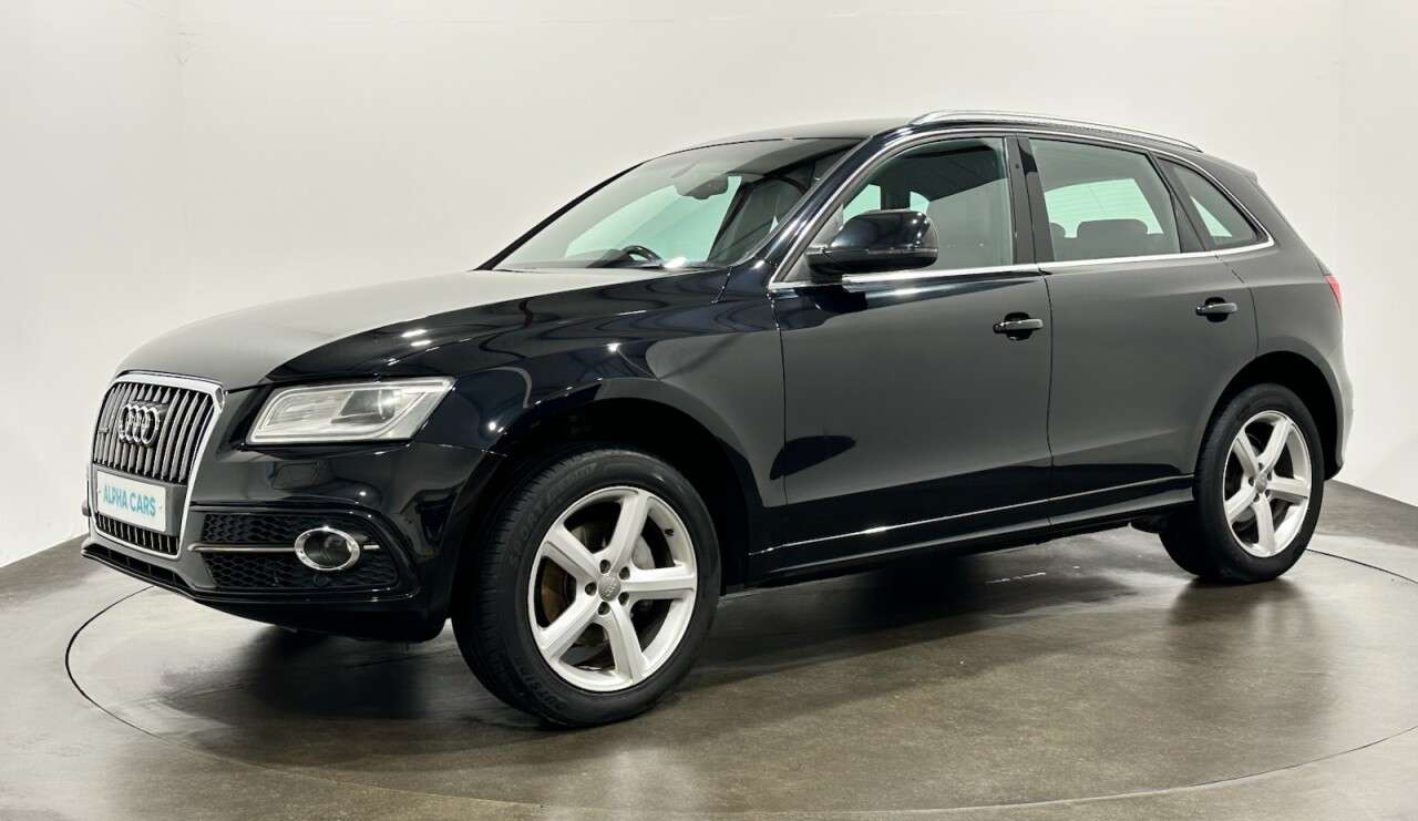A 2013 AUDI Q5 2.0 TDI S line SUV 5dr Diesel Manual quattro Euro 5 (s/s) (177 ps) A 2013 AUDI Q5 2.0 TDI S line SUV 5dr Diesel Manual quattro Euro 5 (s/s) (177 ps)