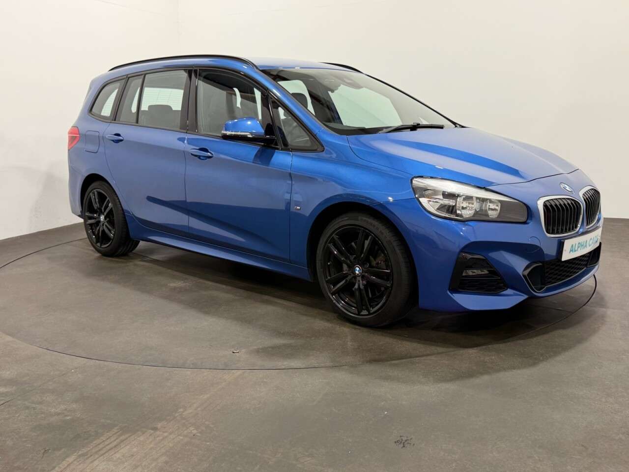 A 2019 BMW 2 SERIES GRAN TOURER 2.0 220i GPF M Sport MPV 5dr Petrol DCT Euro 6 (s/s) (192 ps) A 2019 BMW 2 SERIES GRAN TOURER 2.0 220i GPF M Sport MPV 5dr Petrol DCT Euro 6 (s/s) (192 ps)