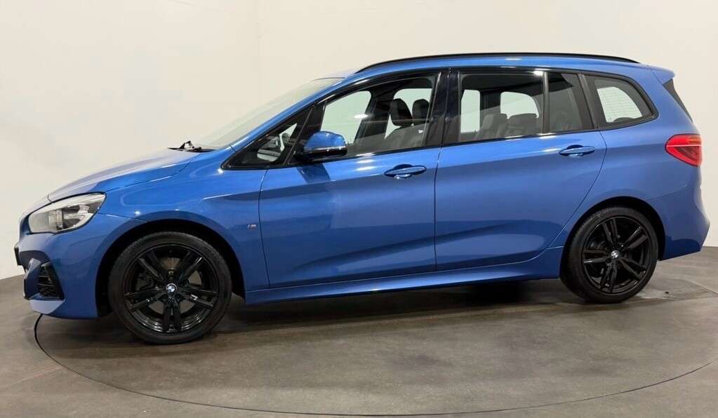 A 2019 BMW 2 SERIES GRAN TOURER 2.0 220i GPF M Sport MPV 5dr Petrol DCT Euro 6 (s/s) (192 ps) A 2019 BMW 2 SERIES GRAN TOURER 2.0 220i GPF M Sport MPV 5dr Petrol DCT Euro 6 (s/s) (192 ps)