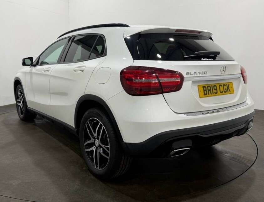 A 2019 MERCEDES GLA-CLASS GLA 180 URBAN EDITION A 2019 MERCEDES GLA-CLASS GLA 180 URBAN EDITION