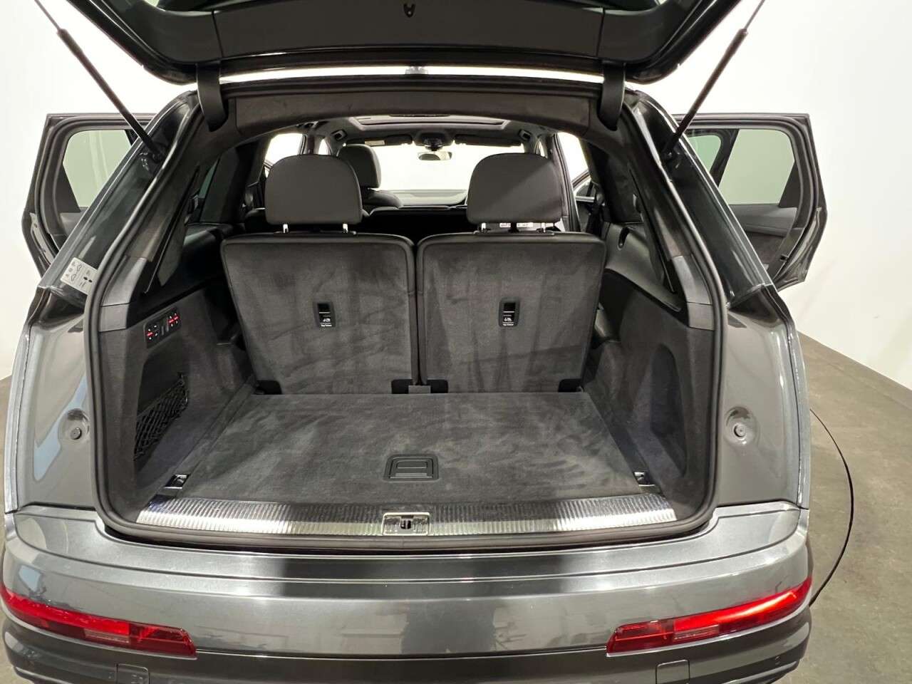 2019 AUDI Q7 2019 AUDI Q7