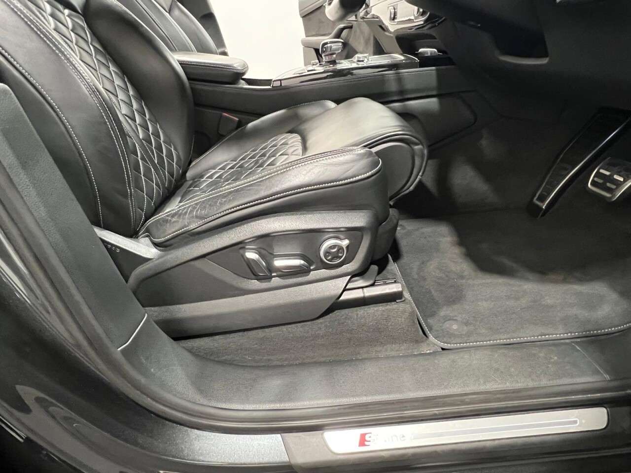 2019 AUDI Q7 2019 AUDI Q7