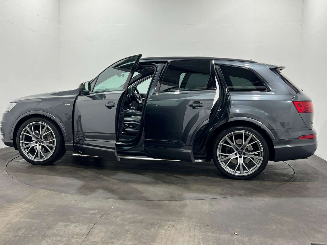 2019 AUDI Q7 2019 AUDI Q7