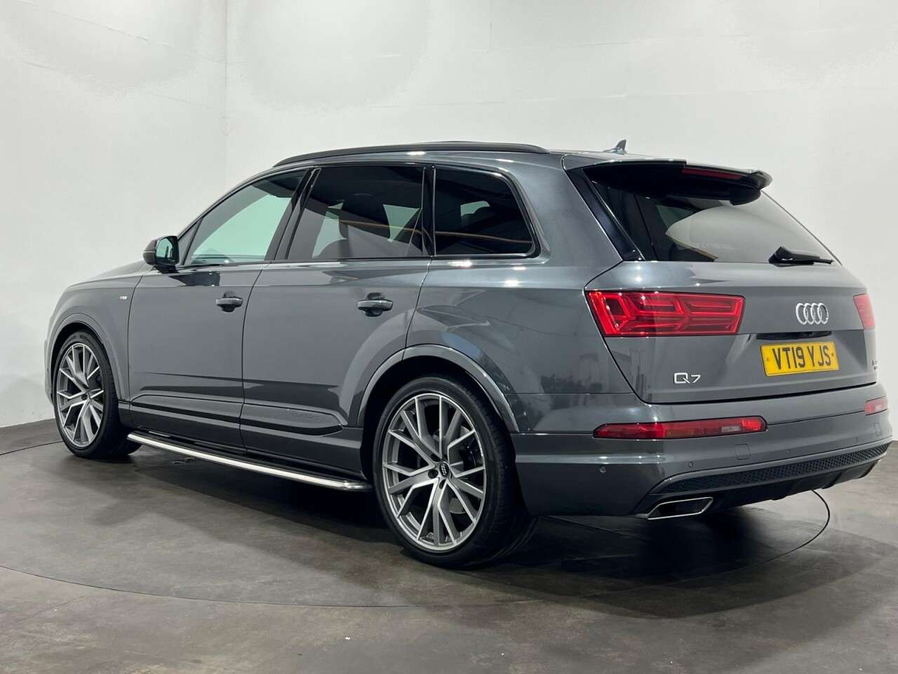 A 2019 AUDI Q7 3.0 TDI V6 50 Vorsprung SUV 5dr Diesel Tiptronic quattro Euro 6 (s/s) (286 A 2019 AUDI Q7 3.0 TDI V6 50 Vorsprung SUV 5dr Diesel Tiptronic quattro Euro 6 (s/s) (286