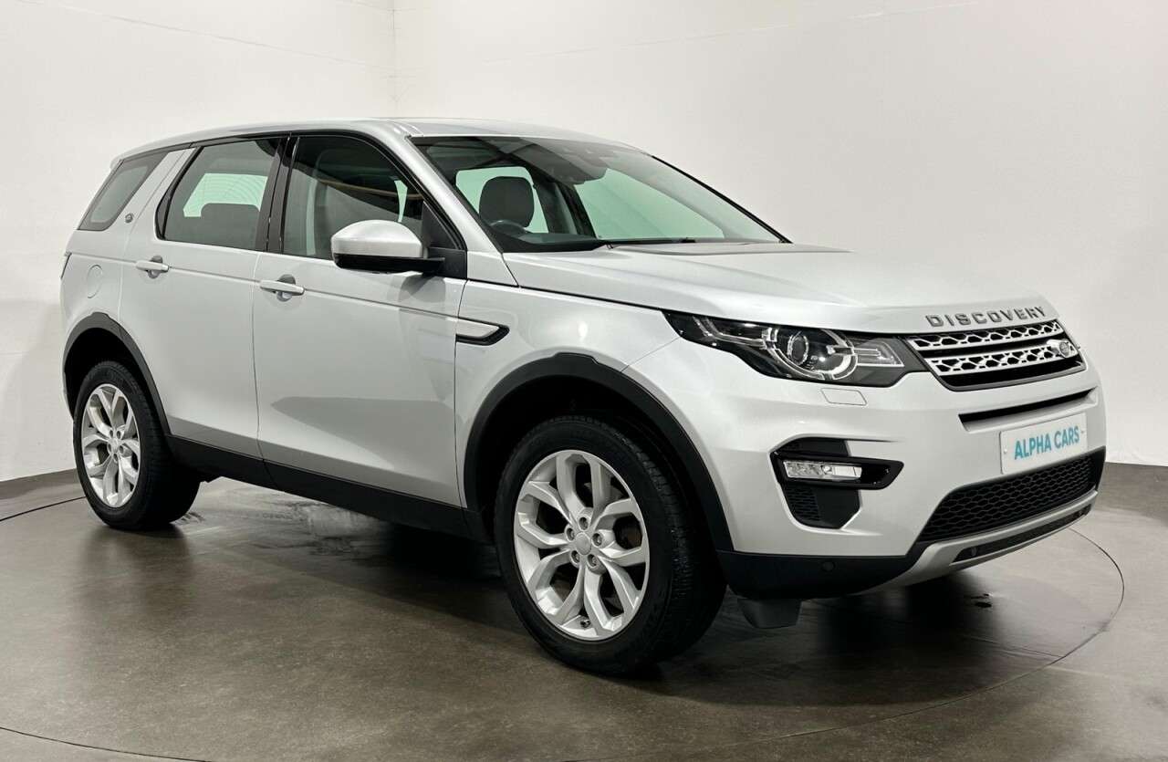 A 2019 LAND ROVER DISCOVERY SPORT 2.0 TD4 HSE SUV 5dr Diesel Manual 4WD Euro 6 (s/s) (5 Seat) (150 ps) Comple A 2019 LAND ROVER DISCOVERY SPORT 2.0 TD4 HSE SUV 5dr Diesel Manual 4WD Euro 6 (s/s) (5 Seat) (150 ps) Comple