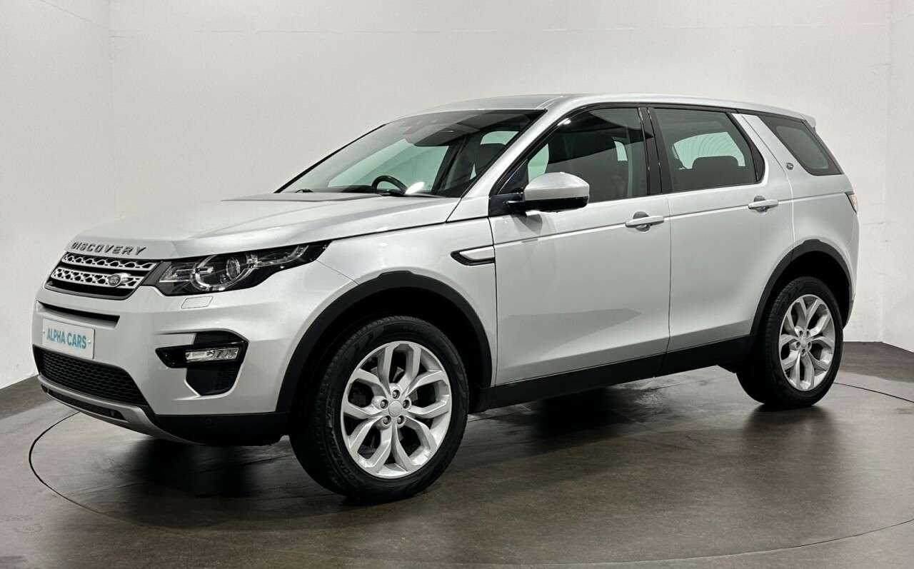 A 2019 LAND ROVER DISCOVERY SPORT 2.0 TD4 HSE SUV 5dr Diesel Manual 4WD Euro 6 (s/s) (5 Seat) (150 ps) Comple A 2019 LAND ROVER DISCOVERY SPORT 2.0 TD4 HSE SUV 5dr Diesel Manual 4WD Euro 6 (s/s) (5 Seat) (150 ps) Comple