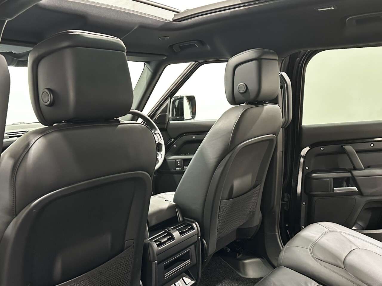 2026 LAND ROVER DEFENDER 110 2026 LAND ROVER DEFENDER 110