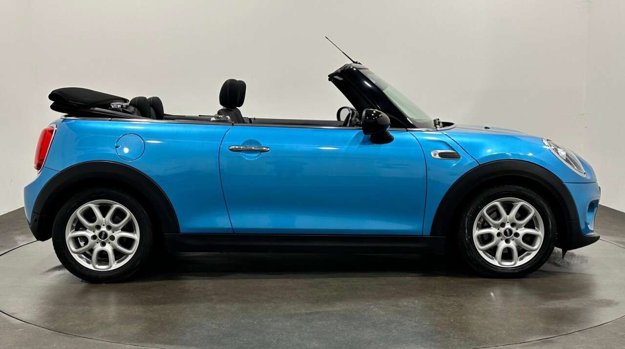 2018 MINI CONVERTIBLE 2018 MINI CONVERTIBLE