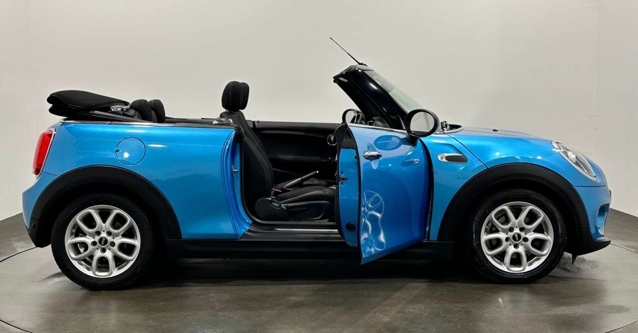 2018 MINI CONVERTIBLE 2018 MINI CONVERTIBLE