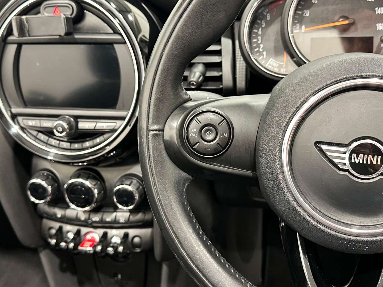 2018 MINI CONVERTIBLE 2018 MINI CONVERTIBLE