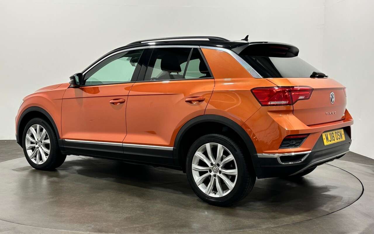 A 2018 VOLKSWAGEN T-ROC 1.5 TSI EVO Design SUV 5dr Petrol Manual Euro 6 (s/s) (150 ps) A 2018 VOLKSWAGEN T-ROC 1.5 TSI EVO Design SUV 5dr Petrol Manual Euro 6 (s/s) (150 ps)
