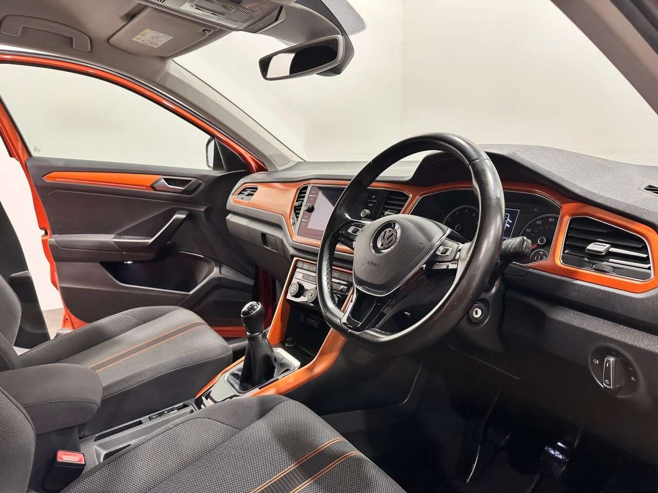 2018 VOLKSWAGEN T-ROC 2018 VOLKSWAGEN T-ROC