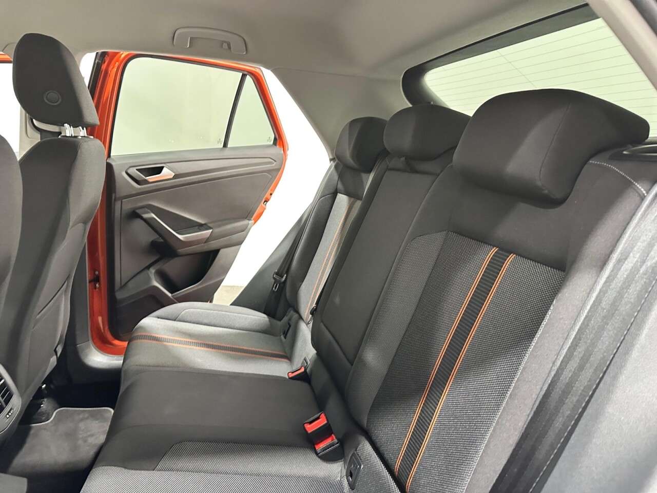 2018 VOLKSWAGEN T-ROC 2018 VOLKSWAGEN T-ROC