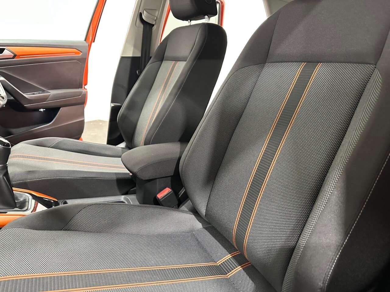 2018 VOLKSWAGEN T-ROC 2018 VOLKSWAGEN T-ROC