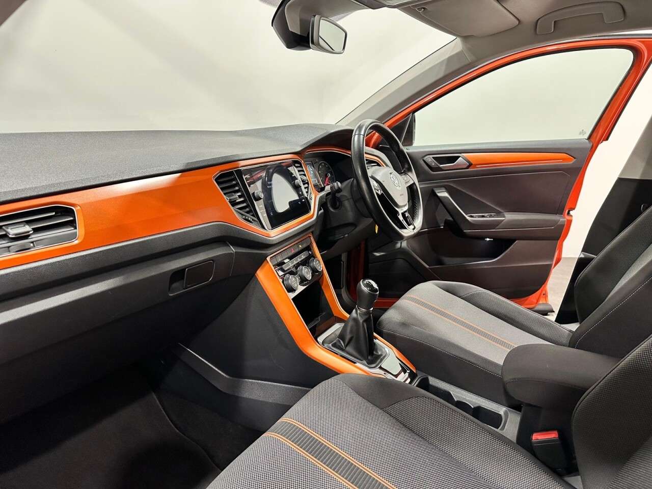 2018 VOLKSWAGEN T-ROC 2018 VOLKSWAGEN T-ROC