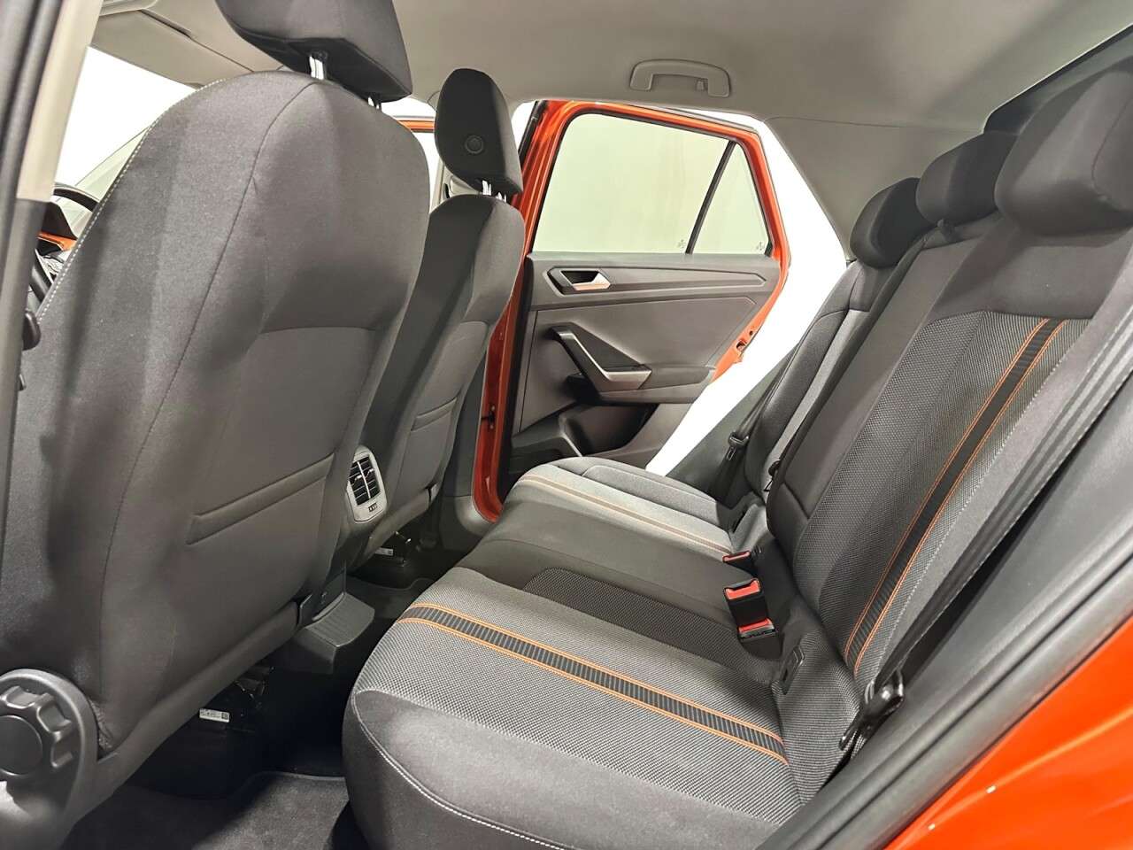 2018 VOLKSWAGEN T-ROC 2018 VOLKSWAGEN T-ROC