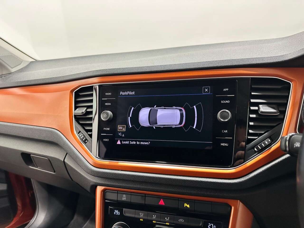 2018 VOLKSWAGEN T-ROC 2018 VOLKSWAGEN T-ROC