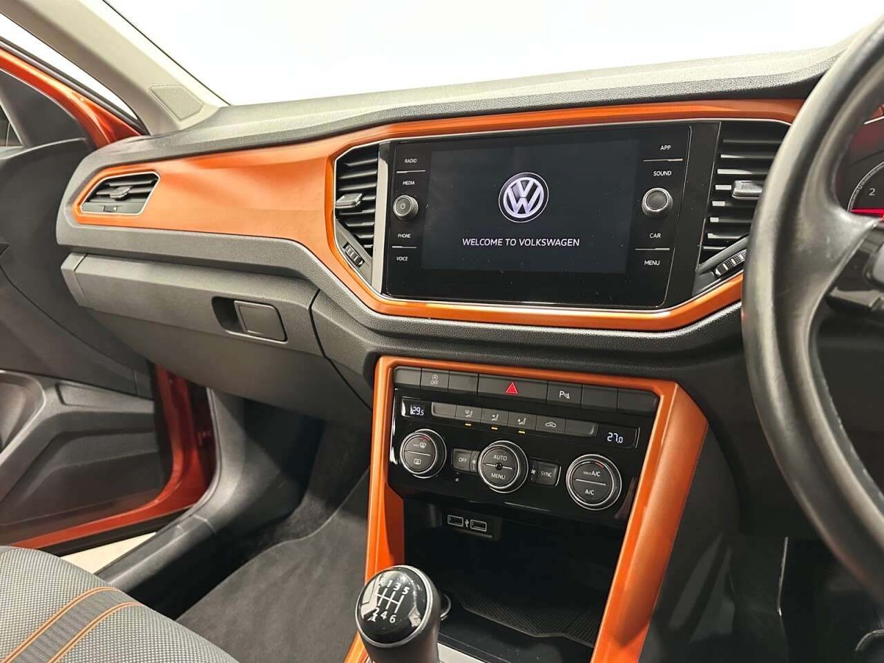2018 VOLKSWAGEN T-ROC 2018 VOLKSWAGEN T-ROC
