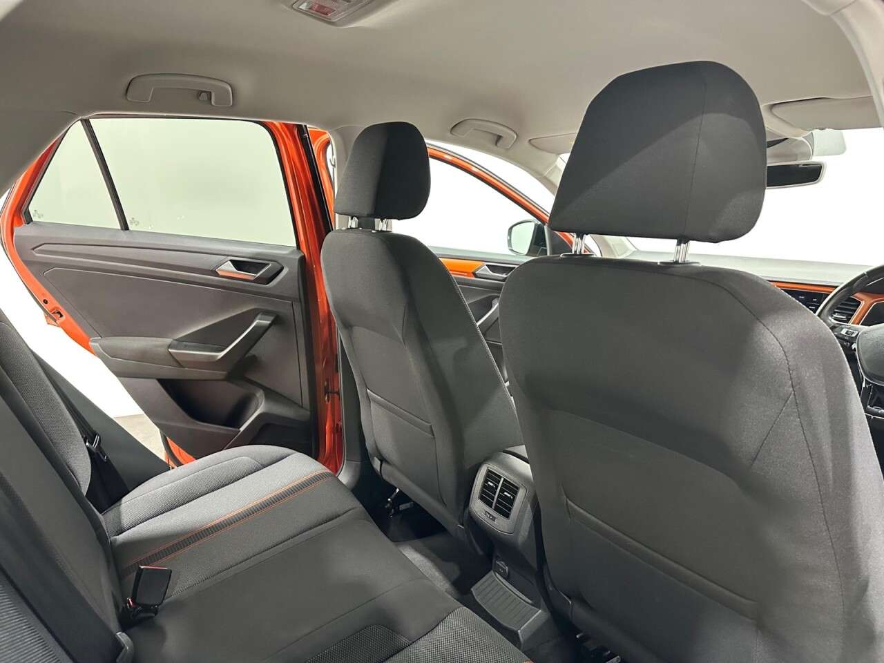 2018 VOLKSWAGEN T-ROC 2018 VOLKSWAGEN T-ROC