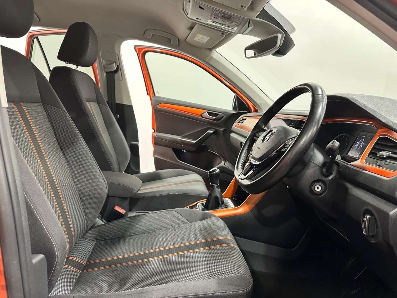 2018 VOLKSWAGEN T-ROC 2018 VOLKSWAGEN T-ROC