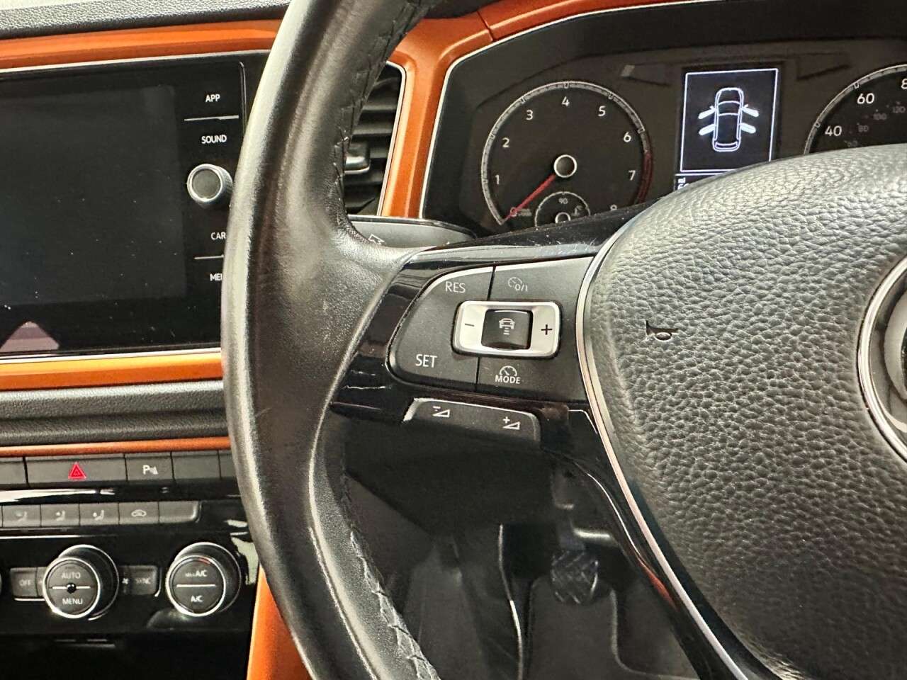2018 VOLKSWAGEN T-ROC 2018 VOLKSWAGEN T-ROC