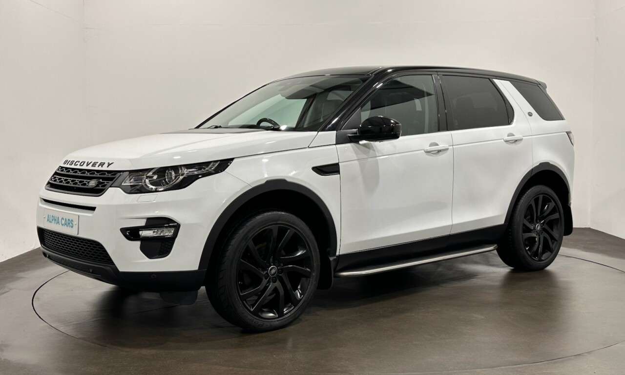 A 2016 LAND ROVER DISCOVERY SPORT 2.0 TD4 HSE Black SUV 5dr Diesel Auto 4WD Euro 6 (s/s) (180 ps) Panoramic G A 2016 LAND ROVER DISCOVERY SPORT 2.0 TD4 HSE Black SUV 5dr Diesel Auto 4WD Euro 6 (s/s) (180 ps) Panoramic G